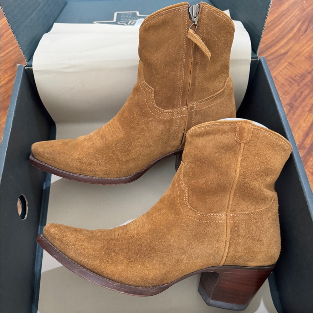 Tecovas Daisy zip bootie